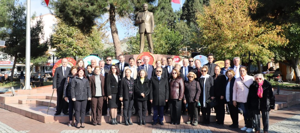10 Kasım Atatürk’ü Anma Günü’nde Alternatif Tören Yapıldı