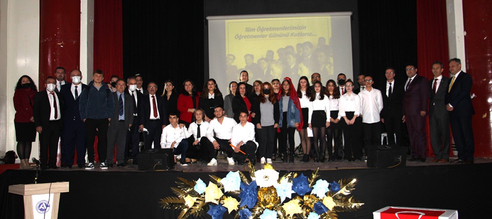 24 Kasım Öğretmenler Günü Etkinliklerle Kutlandı