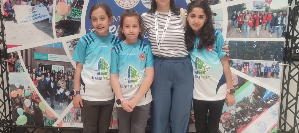 26 Kasım İlkokulu Öğrencilerinden Başarı