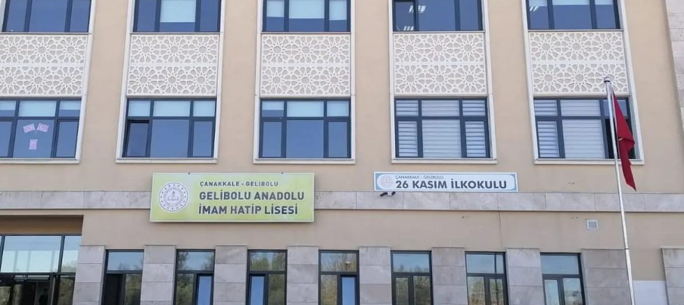 26 Kasım İlkokulu Tadilat Nedeniyle Taşındı