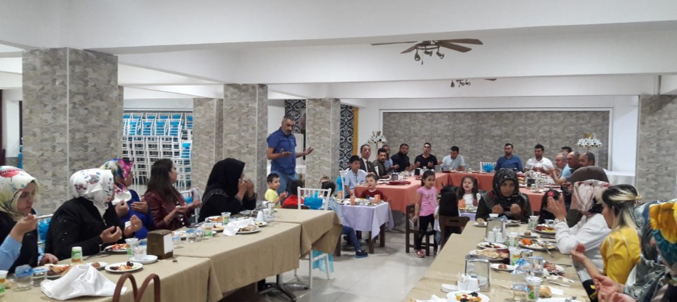 4-6 Yaş Kur’an Kursu Öğrencileri ve Velileri İftarda Bir Arada