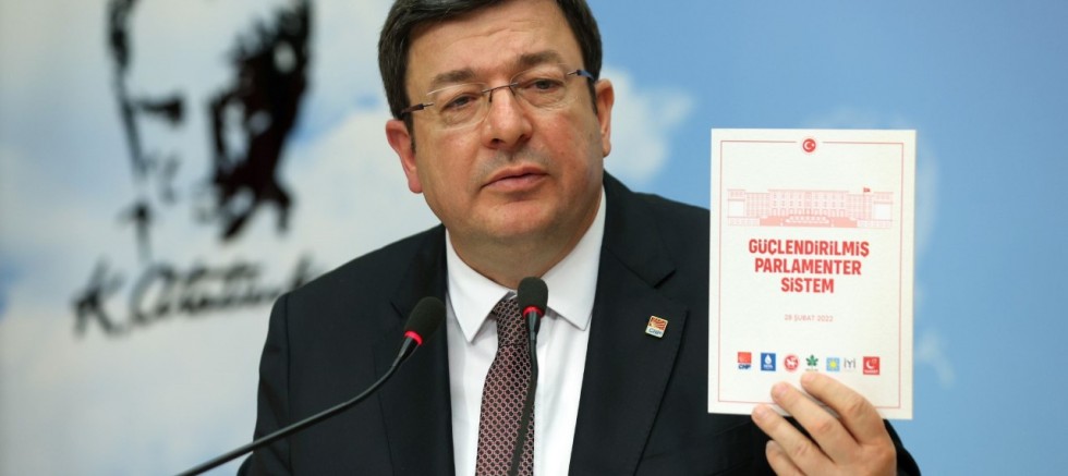 ‘Adaletin Tecelli Etmediği Yerde Demokrasiden Bahsedilemez’