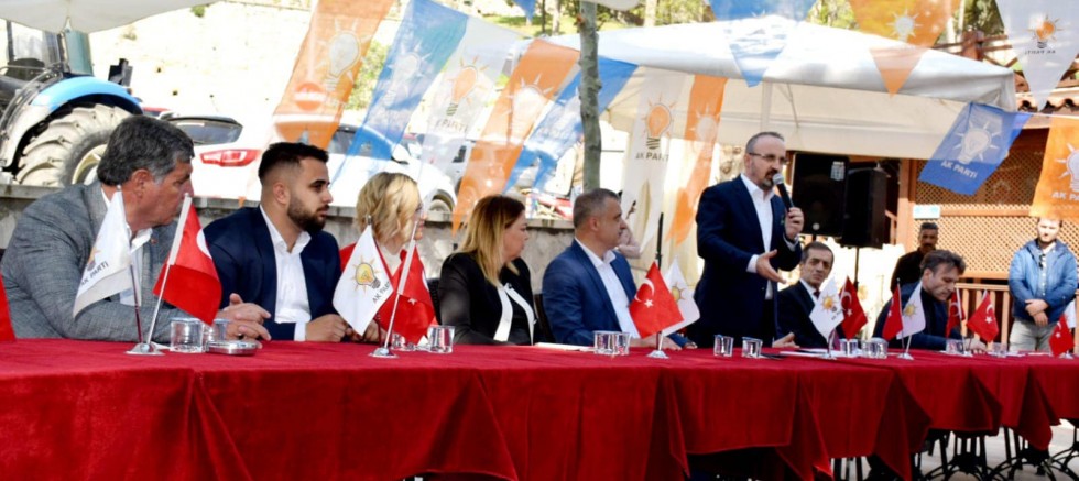 AK Parti Bayramlaşma Programı Düzenledi