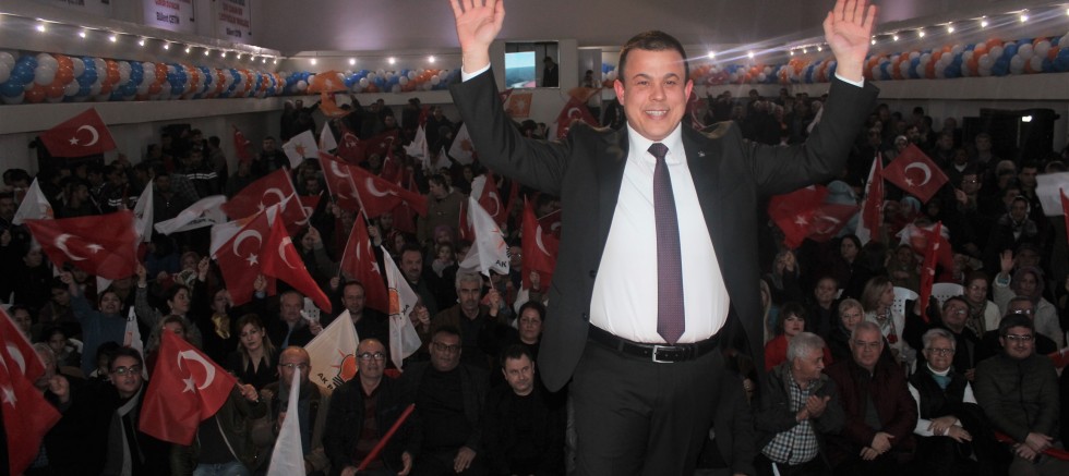 AK PARTİ BELEDİYE BAŞKAN ADAYI BÜLENT ÇETİN'DEN GÖVDE GÖSTERİSİ