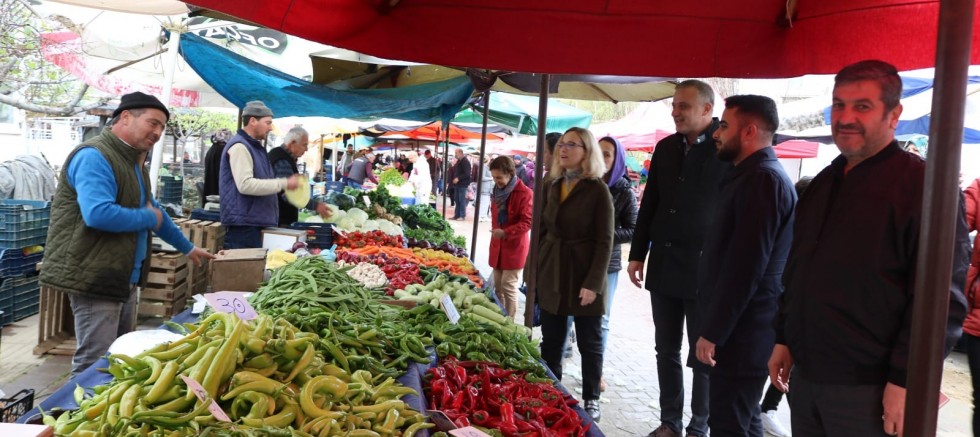 AK Parti’den Pazarcı Esnafına Ziyaret