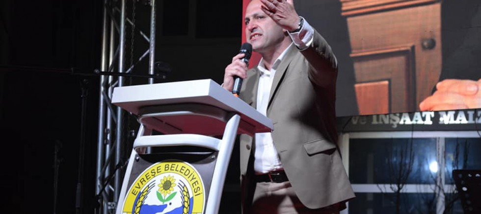 AK Parti Evreşe’de Miting Düzenledi