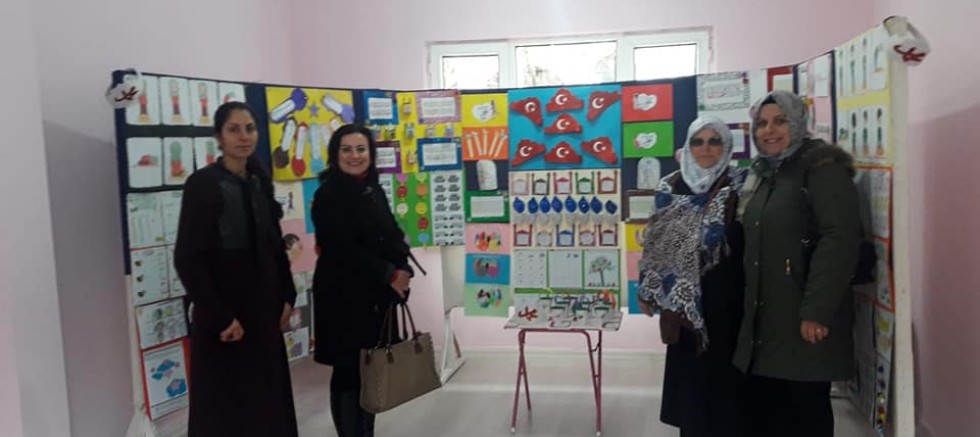 AK PARTİ İLÇE KADIN KOLLARI KURAN KURSU AÇILIŞ PROGRAMINA KATILDI