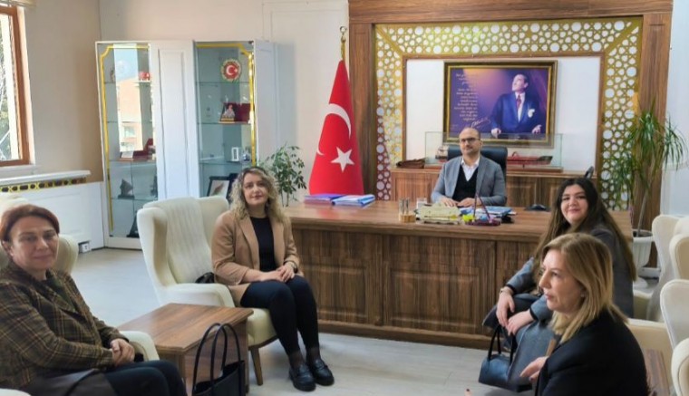 AK Parti Kadın Kollarından Kaymakam Abacı’ya Ziyaret