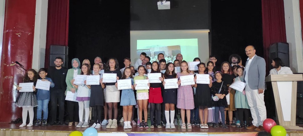 Akpınar Akademi’den Diploma Töreni