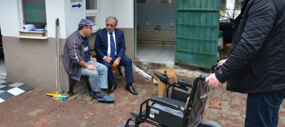 Akülü araba yardımı devam ediyor