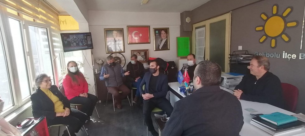 Amerikan Kültür Koleji’nden İyi Parti ve CHP’ye Ziyaret