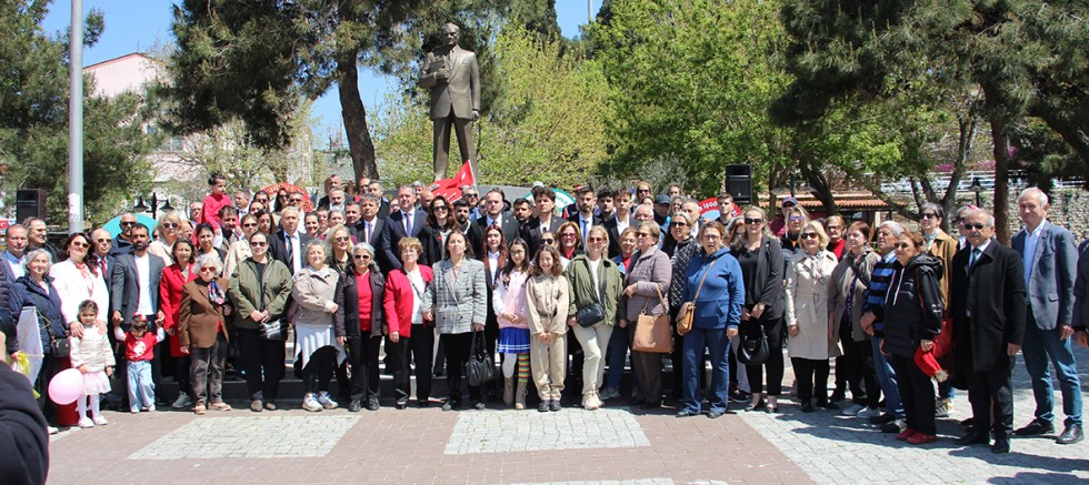 Ata’ya Saygı Çelenk Sunma Töreni Düzenlendi