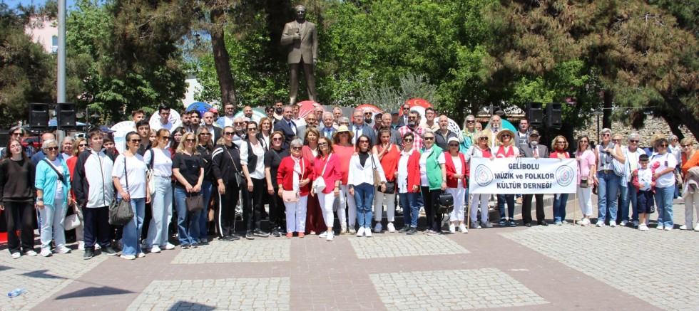 Ata’ya Saygı Çelenk Sunma Töreni Gerçekleştirildi