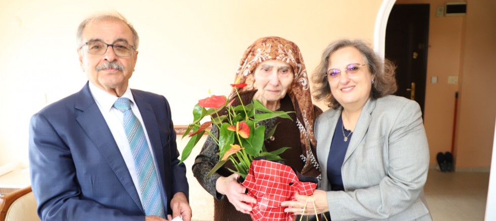 Başkan Özacar’dan Anneler Günü Ziyaretleri