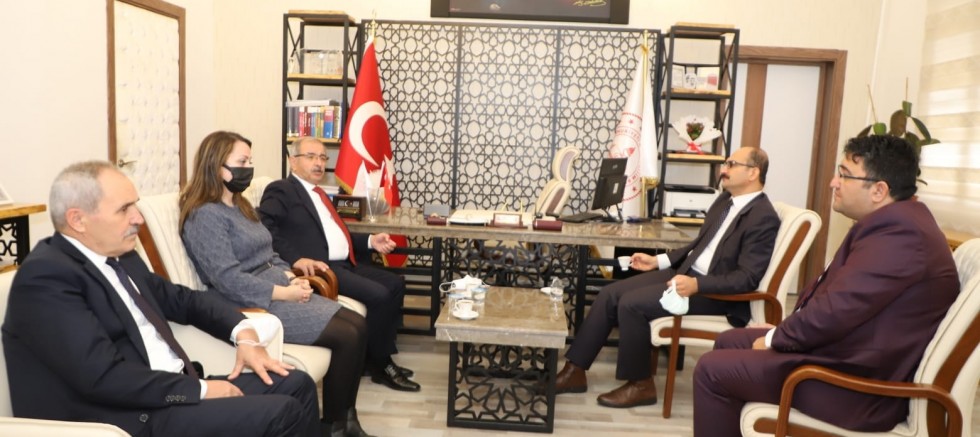 Başkan Özacar’dan Öğretmenler Günü Ziyaretleri