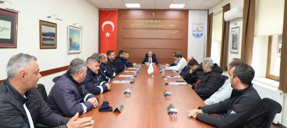 Başkan Özacar, Deprem Bölgesinde Görev Yapan Personelle Görüştü