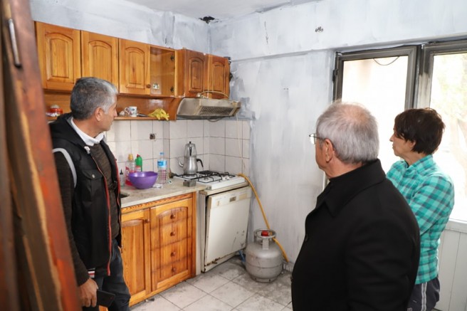 Başkan Özacar, Evi Yanan Vatandaşı Ziyaret Etti