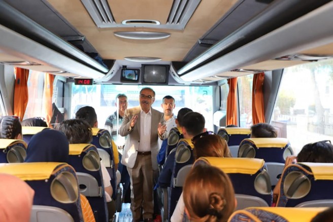 Başkan Özacar, Gençleri Sınava Uğurladı