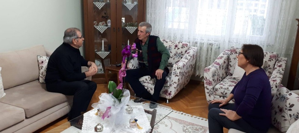 BAŞKAN ÖZACAR’IN  CHP ESKİ İLÇE BAŞKANI NEVZAT KAYA’YA  ZİYARETİ