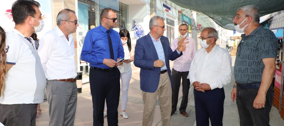 Başkan Özacar, Yöresel Ürünler Festivali’ni Ziyaret Etti
