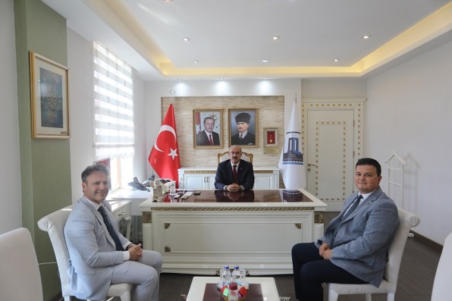 Başkan Soyuak’tan Vali Toraman’a Ziyaret