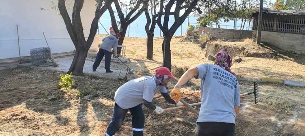 Belediye Çalışmalarını Sürdürüyor