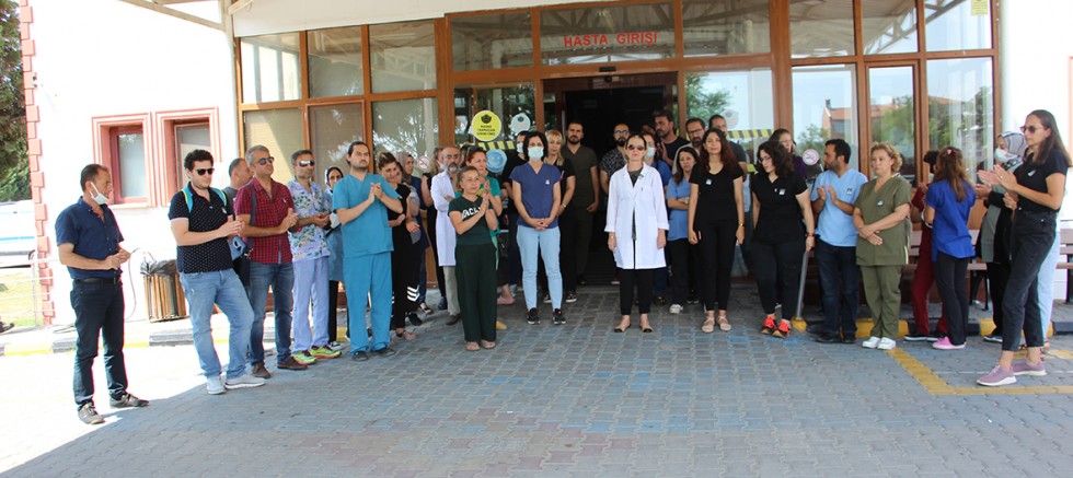‘Bizleri Koruyamadınız, Muayene Odalarımızı Savaş Alanlarına Çevirdiniz’