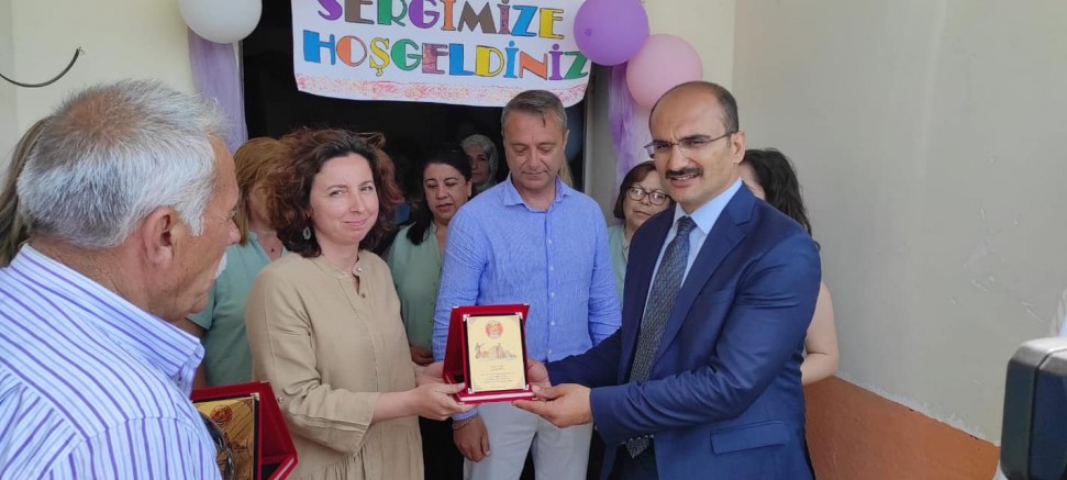 Bolayır’da Nakış Kursu Sergi Açılışı Gerçekleştirildi
