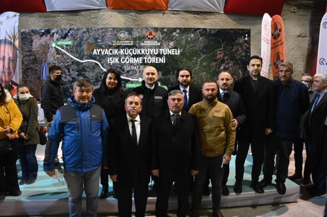 Büyükzöngür, Işık Görme Törenine Katıldı