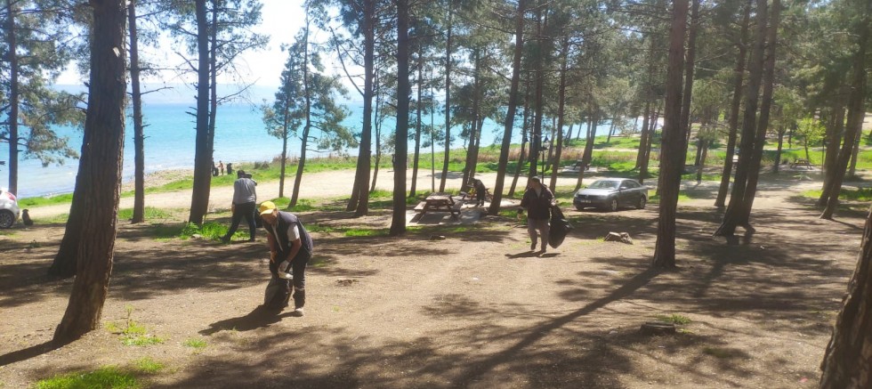 Çamlık Piknik Alanı Temizlendi