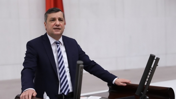 Ceylan; ‘AKP Mavi Vatan’ı Terk Mi Ediyor?’