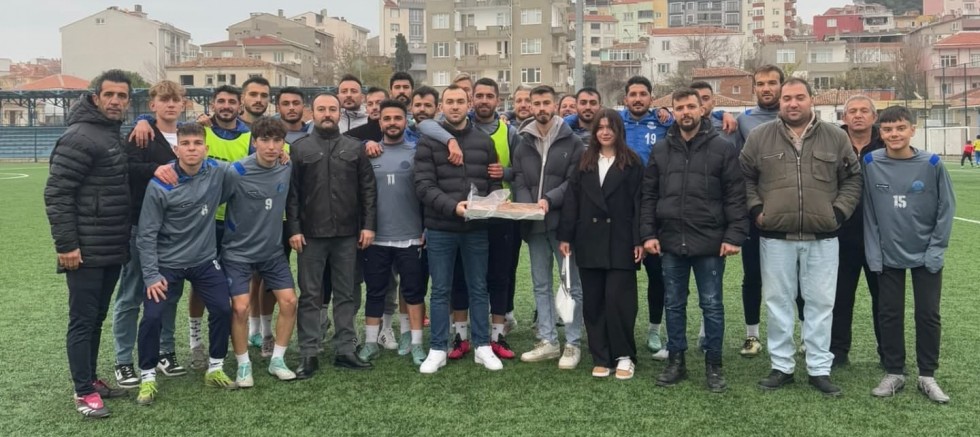 CHP Gençlik Kollarından Geliboluspor’a Destek