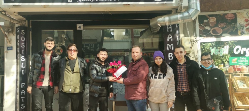 CHP Gençlik Kollarından Genç Esnaflara Ziyaret