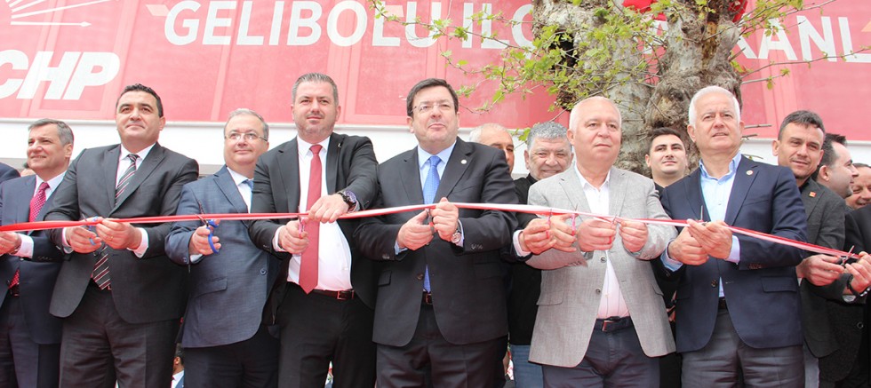 CHP İlçe Başkanlığı Yeni Hizmet Binasını Açtı