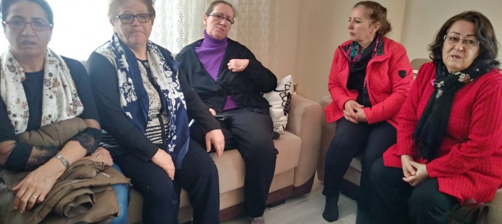 CHP İLÇE KADIN  KOLLARI KAYIP  KAPTAN AHMET  GÜRDAĞ’IN ANNESİNİ ZİYARET ETTİ