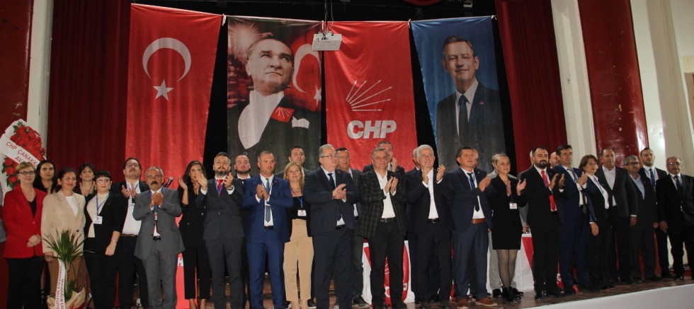 CHP İlçe Kongresinde Engin Coşkun Güven Tazeledi