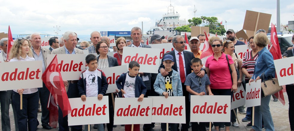CHP İLÇE ÖRGÜTÜ ADALET İÇİN YÜRÜDÜ