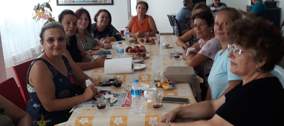 CHP’li Kadınlardan Cemevi’ne Ziyaret