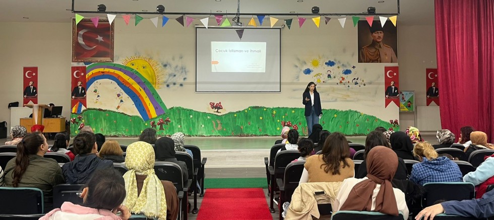 Çocuk İstismarıyla Mücadele Semineri Düzenlendi