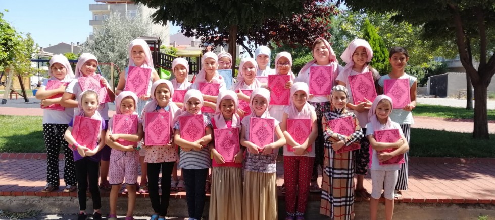 Çocukların Kur’an Öğrenme Sevinci