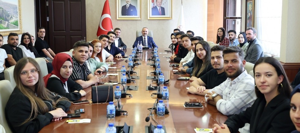 ÇOMÜ Öğrencileri Turan’ı Ziyaret Etti