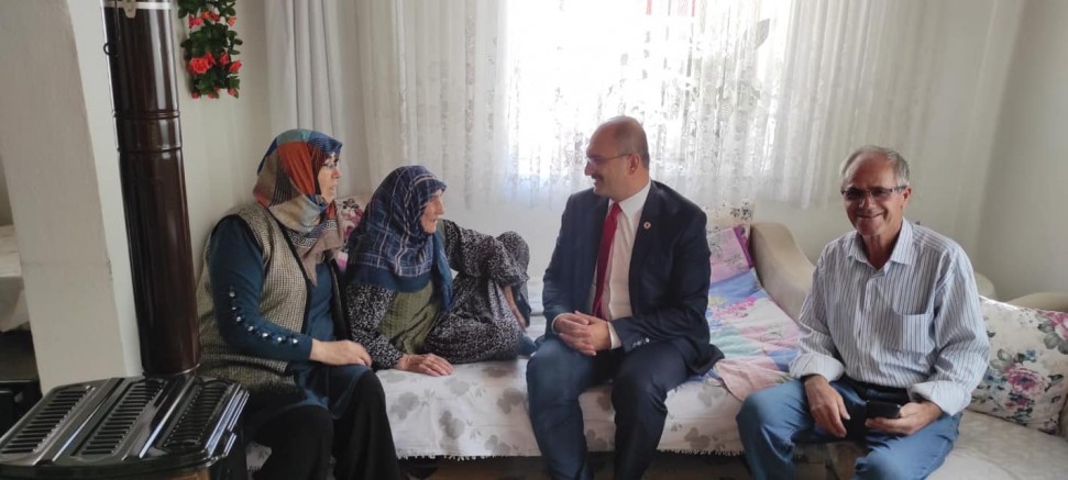 Cumhuriyet İle Yaşıt Hatice Teyzeye Ziyaret