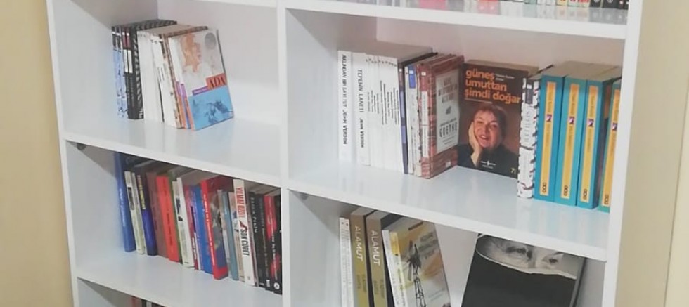 ÇYDD Kütüphane Açtı