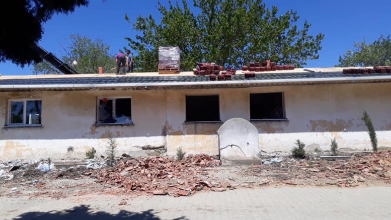 Demirtepe Köyü’nün Okul Tadilatı Yapılıyor