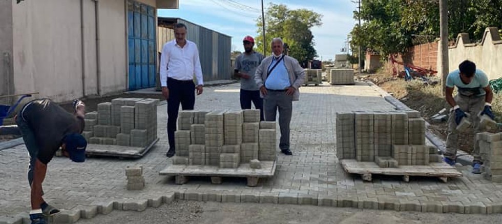 Demirtepe Köyüne Parke Taşı Döşeniyor