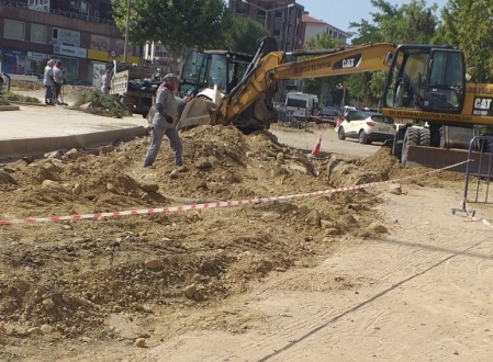 Döner Kavşakta Altyapı Çalışmaları Sürüyor