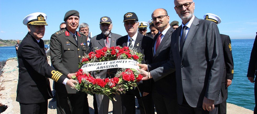 Dumlupınar Denizaltı Şehitleri Anıldı