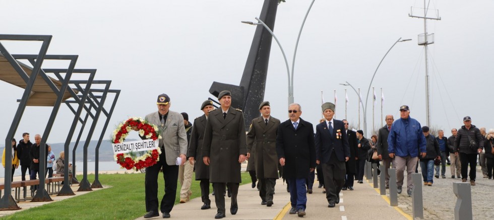 Dumlupınar Denizaltı Şehitleri Anıldı
