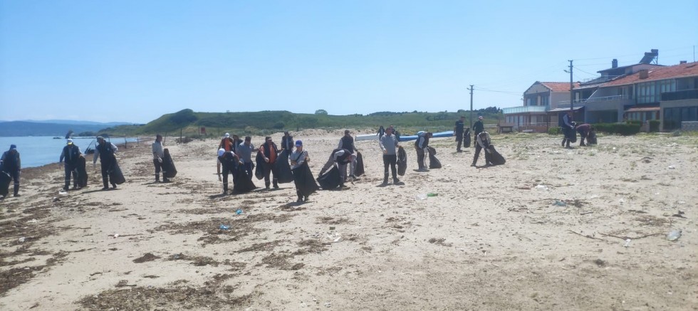 Eğritaş’ta Sahil Temizliği Yapıldı