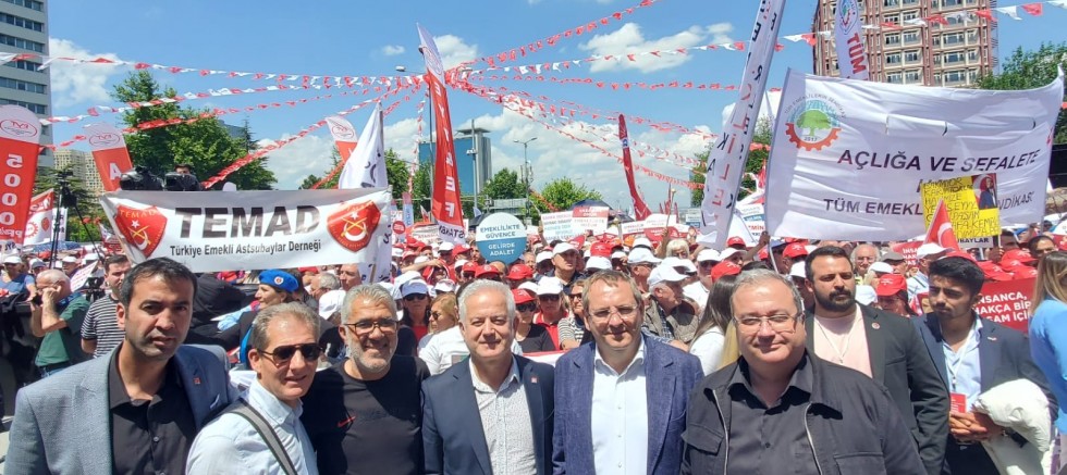 ‘Emeklilerimizin Her Zaman Yanındayız’